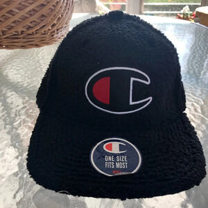NWT CHAMPION BLACK SHERPA SNAPBACK HAT